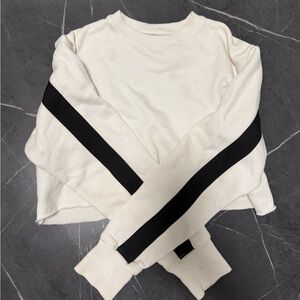 Esley Cozy White Sweatshirt